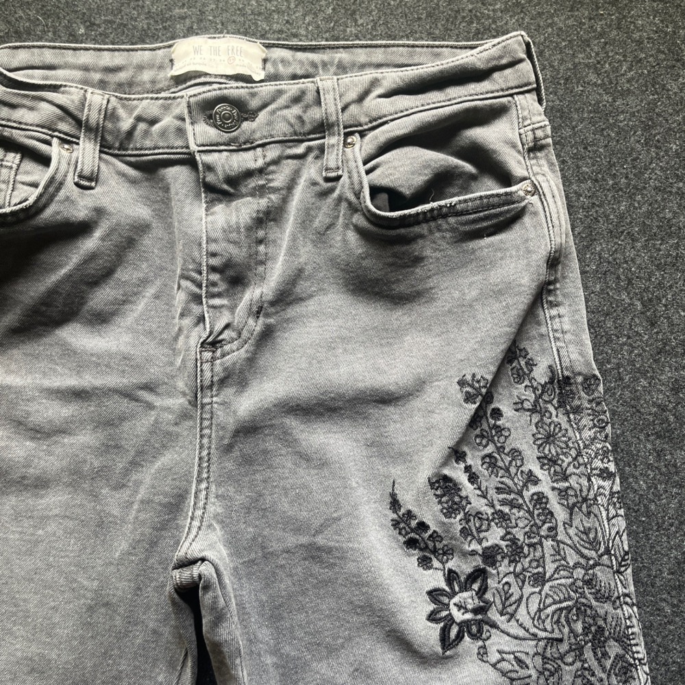 We The Free Gray Cropped Jeans with Black Floral Embroidery